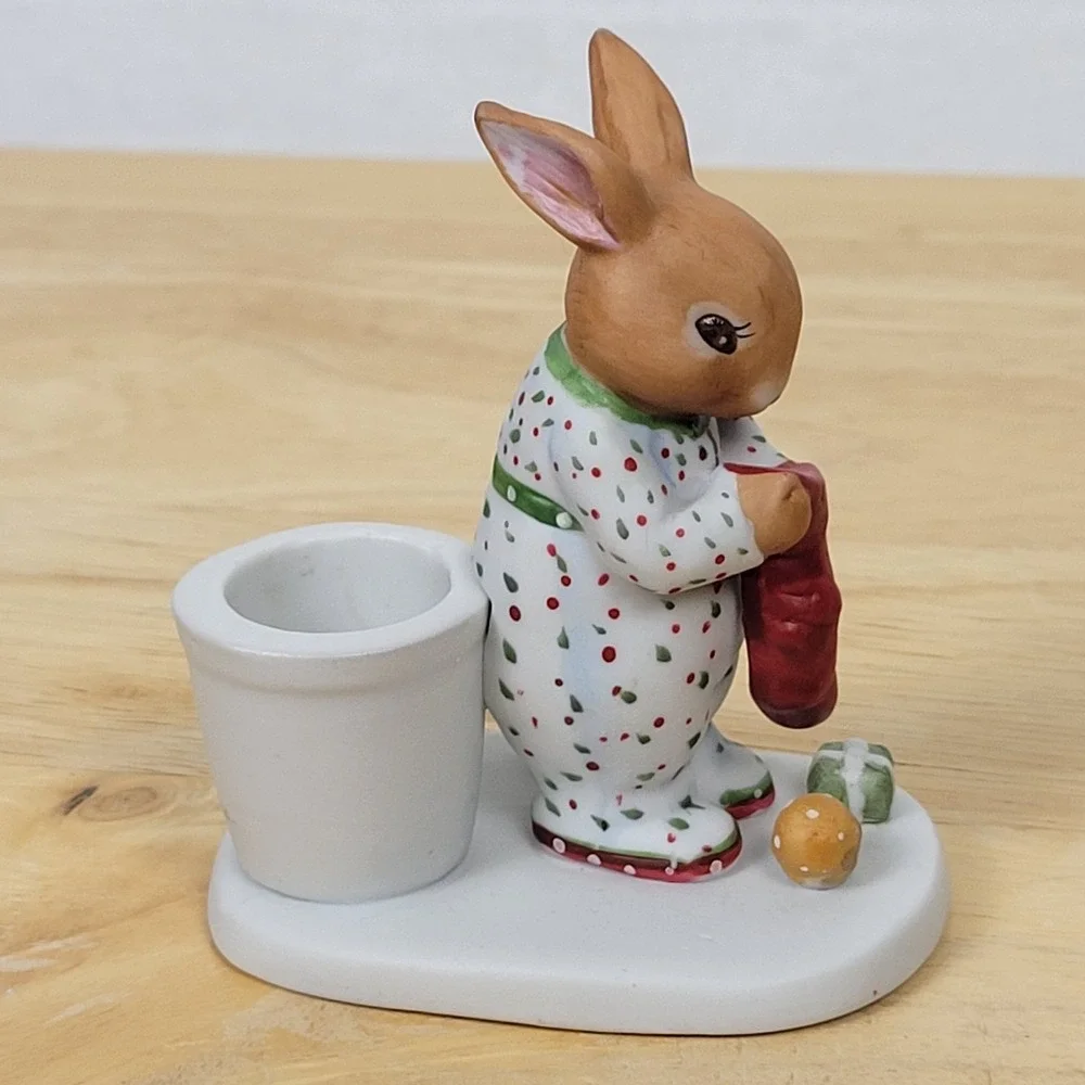 VTG 1986 Susan Isabelle Christmas Bunny Candle Votive Holder Porcelain Figurine